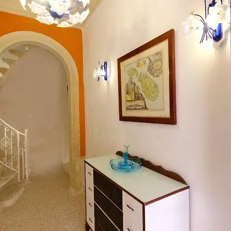 Gorgina - Ad 1565 House Of Character With Seaviews Birgu