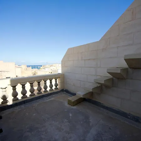 Gorgina - Ad 1565 House Of Character With Seaviews *